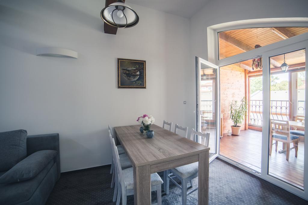 Apartmany U Papousku Jindřichŭv Hradec Dış mekan fotoğraf